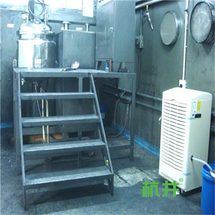 烟站仓库用什么除湿设备?