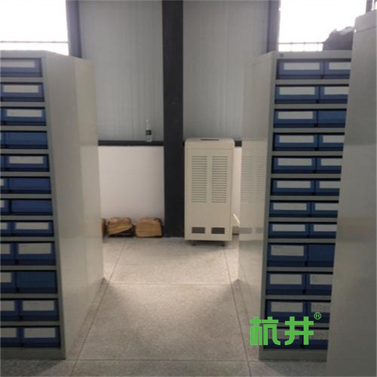 揭秘糕点保鲜库湿度控制：为何除湿机是最佳选择？